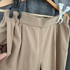 キャメルパンツMサイズの画像
