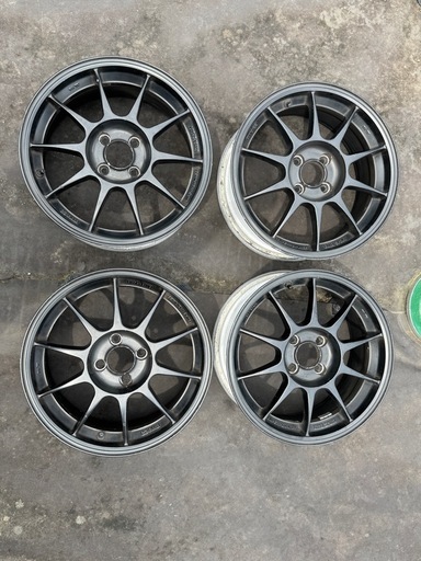 エンケイ ESターマック 16インチ(PCD100 4H 7J＋40)