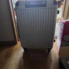 スーツケースの画像