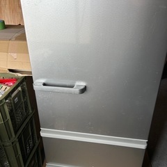 アクア冷蔵庫　2〜4人用
　