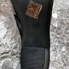 新品、未使用。サイズ35ミュール、サンダルの画像