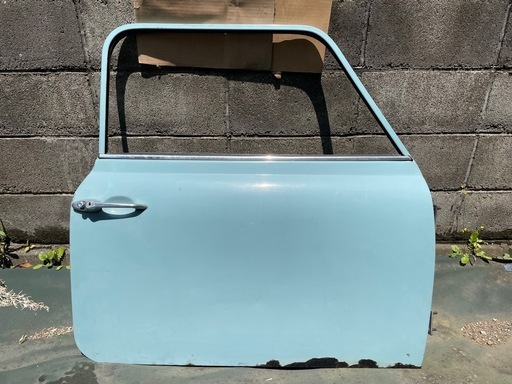 ミニクーパー　右ドア　窓ガラス付き