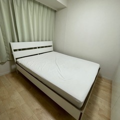 【現地引取りのみ】IKEA クイーンサイズベッド