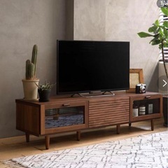 リセノオリジナルのテレビ台です。
