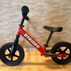 STRIDER ストライダー　レッド