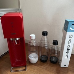 ソーダストリーム　専用ボトル３つ　ガスシリンダー