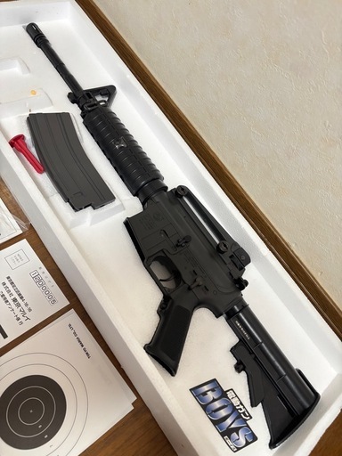 東京マルイ M4A1 コルトカービン 電動ガン