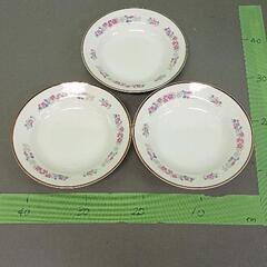0601-064 洋食器　マルミツ レトロな楕円皿　３枚セット