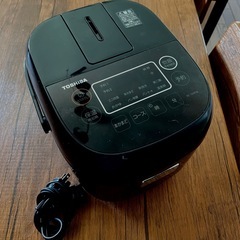 TOSHIBA 炊飯器
