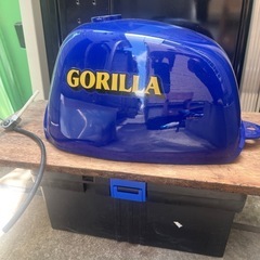 ゴリラ　タンク　