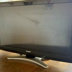 美品　シャープAQUOS 32インチ液晶テレビ　地デジ