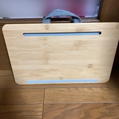 角度をつけて作業をするだいの画像