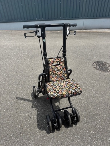 シルバーカー サニーウォーカーSP（中）