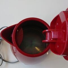 ※当選者様とお話し中※【無料】Delonghi（デロンギ）電気ケトル KBLA1200J-R（容量1.0リットル）電気ポット amazonで4982円、定価6980円のお品物の画像