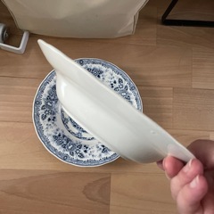 カレーやサラダプレートの画像
