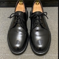 Dr.Martin 革靴　黒ステッチ　3ホール