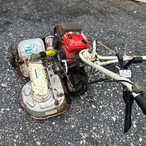 スーパーウイングモア　2WD　自走式草刈り機