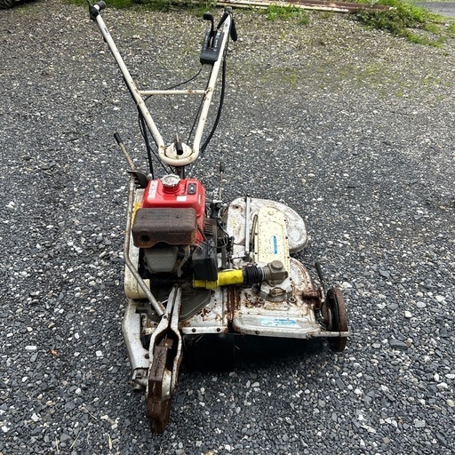 スーパーウイングモア　2WD　自走式草刈り機