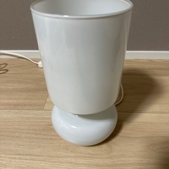 IKEA 卓上スタンドライト(ガラス)