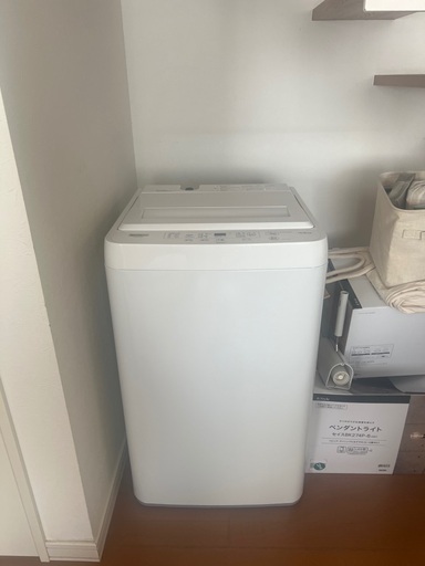 1人暮らし用の洗濯機でコンパクトなサイズ感です！