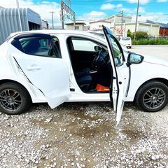 ネオドライブローンの窓口　＃マイネオオートローン　マツダ デミオ1.3 13C 4WD　自社ローン　リース　自社分割 債務整理　自己破産　他社お断りされた方の画像