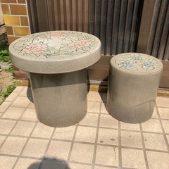 陶器　机1卓　椅子3脚の画像