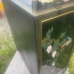 中国箪笥　塗　花鳥図　飾り棚　梅牡丹　中華　韓国タンスの画像