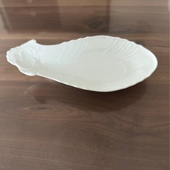 未使用 茄子型の皿