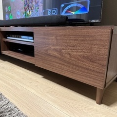 ウォルナット調　テレビボード