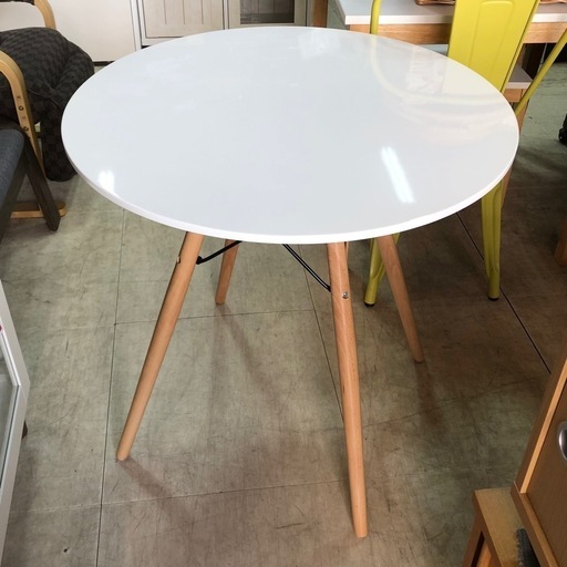 丸テーブル ホワイト ナチュラル 70×70×70 カフェテーブル 一人暮らし コンパクト 小ぶり コーヒーテーブル 円形 丸型 テー