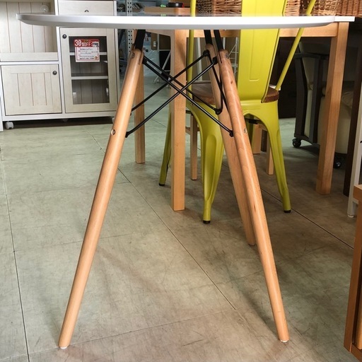 丸テーブル ホワイト ナチュラル 70×70×70 カフェテーブル 一人暮らし コンパクト 小ぶり コーヒーテーブル 円形 丸型 テー
