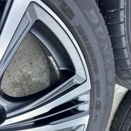 185／55 R 16インチDunlop タイヤ2021年  中古タイヤなのでヒビがありますキズが無し  - ブランド: ダンロップ 