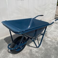 【美品】深底一輪車 /手押し車（作業・運搬用）