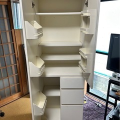 ピアノ塗りキャビネットの画像