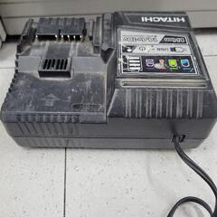 【工具】HITACHI　日立　14.4V-18V　充電器　uc18ydl　中古　リサイクルショップ宮崎屋住吉店25.8.1の画像