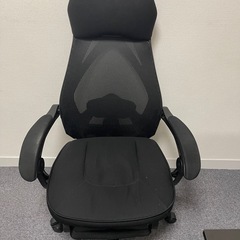 【オフィスチェア】ハイバック メッシュチェア（ヘッドレスト・肘掛け付き）の画像