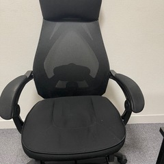 【オフィスチェア】ハイバック メッシュチェア（ヘッドレスト・肘掛け付き）の画像