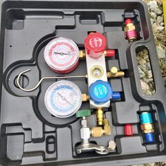 真空ポンプ＆マニホールドゲージ エアコンガスチャージに