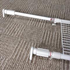 美品 突っ張り棚の画像