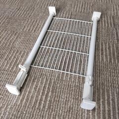 美品 突っ張り棚の画像