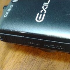 【オンライン決済可】CASIO EXILIM（EX-ZR10）黒（本体+取扱説明書+付属品）の画像