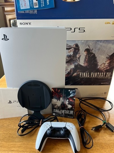 PlayStation 5 “FINAL FANTASY XVI