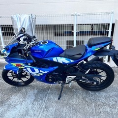 【低走行1300キロ】2022年式　gsx-r125