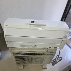 【配送無料】富士通の家庭用ルームエアコンAS-R25K-W