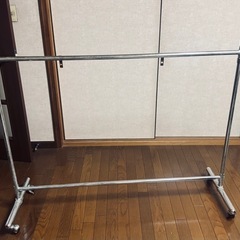 ハンガーラック