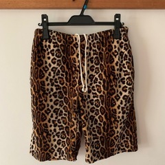 ショートパンツ