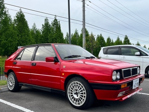 ランチア デルタ HF インテグラーレ　16v
