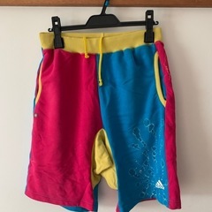 adidas ショートパンツ