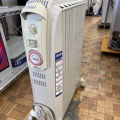 オイルヒーター デロンギ D091549EFS 冬物家電 暖房器...