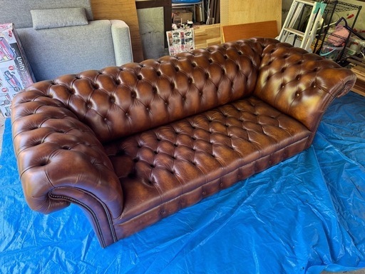 チェスターフィールドソファChesterfield Sofa